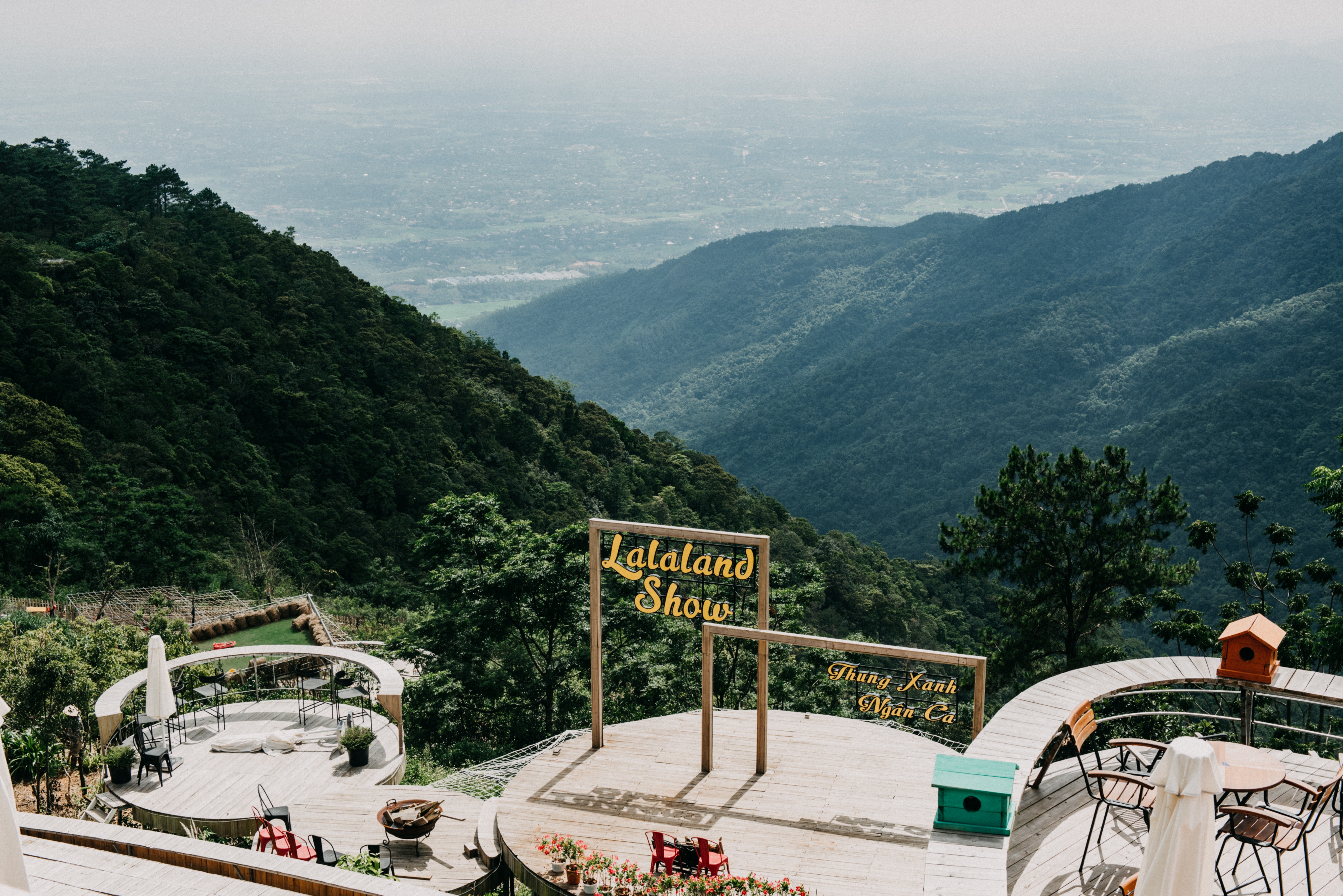 คาเฟ่และมุมถ่ายรูปสไตล์ยุโรป ในทริปทัวร์ตามด๋าว