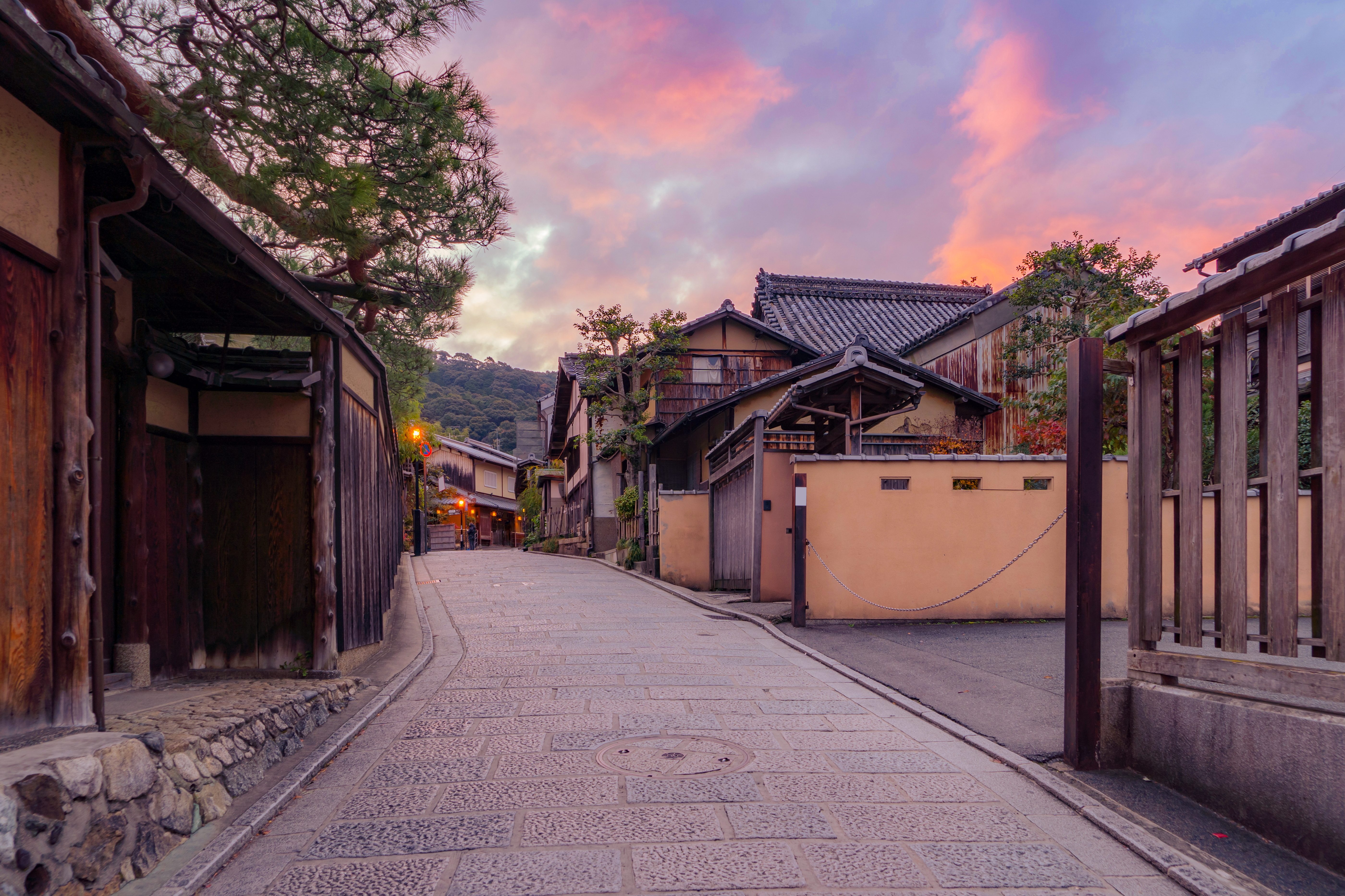 จุดถ่ายรูปถนนเมืองเก่า Higashiyama เกียวโต บรรยากาศญี่ปุ่นดั้งเดิม