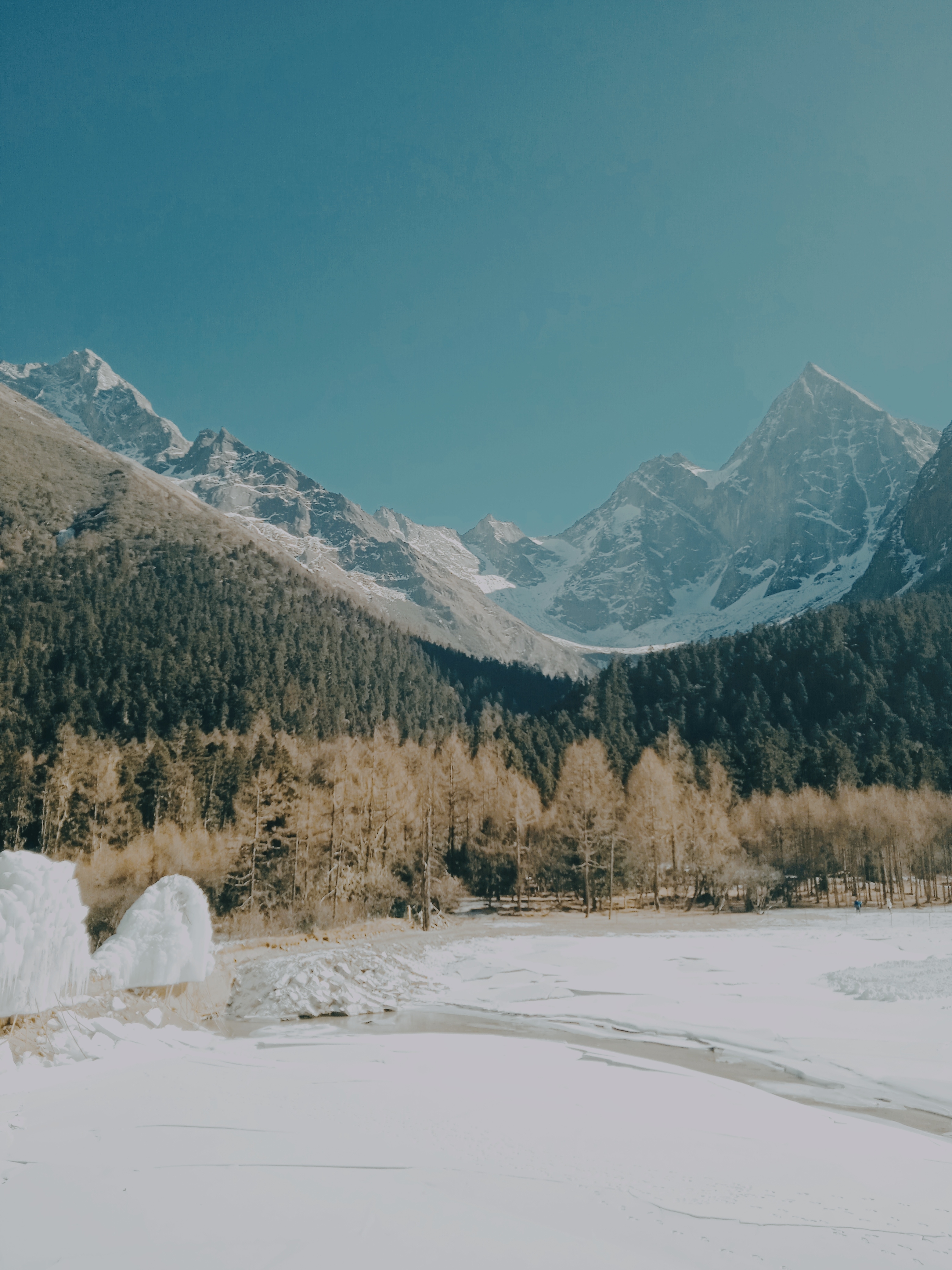 เที่ยวเฉิงตู ภูเขาหิมะ Xiling Snow Mountain สวยอลัง วิวหิมะและภูเขาในเสฉวน ประเทศจีน