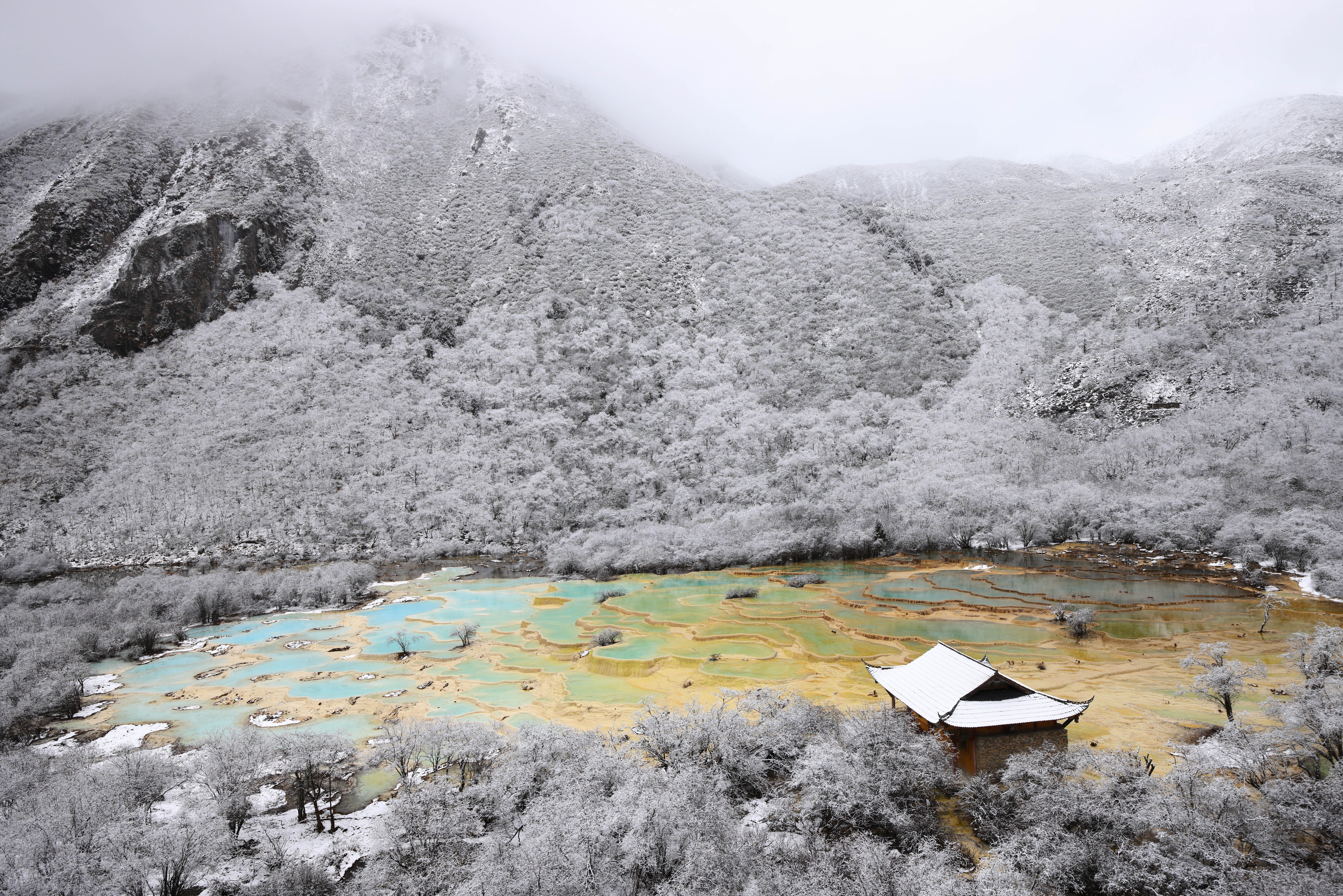 เส้นทางเดินทางสู่อุทยานหวงหลง จากเมืองเฉิงตู