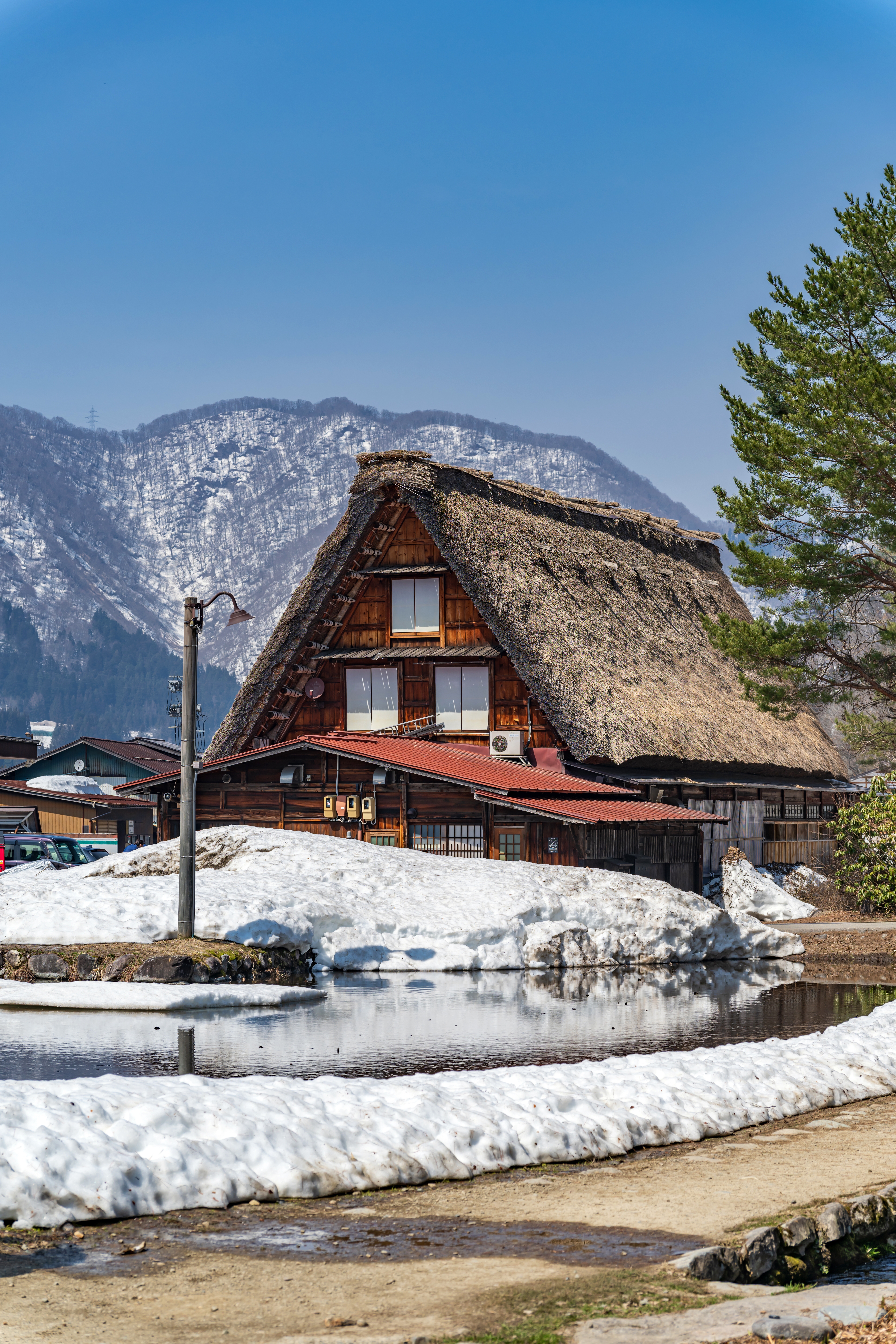 หมู่บ้านชิราคาวาโกะ Shirakawa-go บ้านทรงกัสโชสึคุริ กิฟุ ญี่ปุ่น