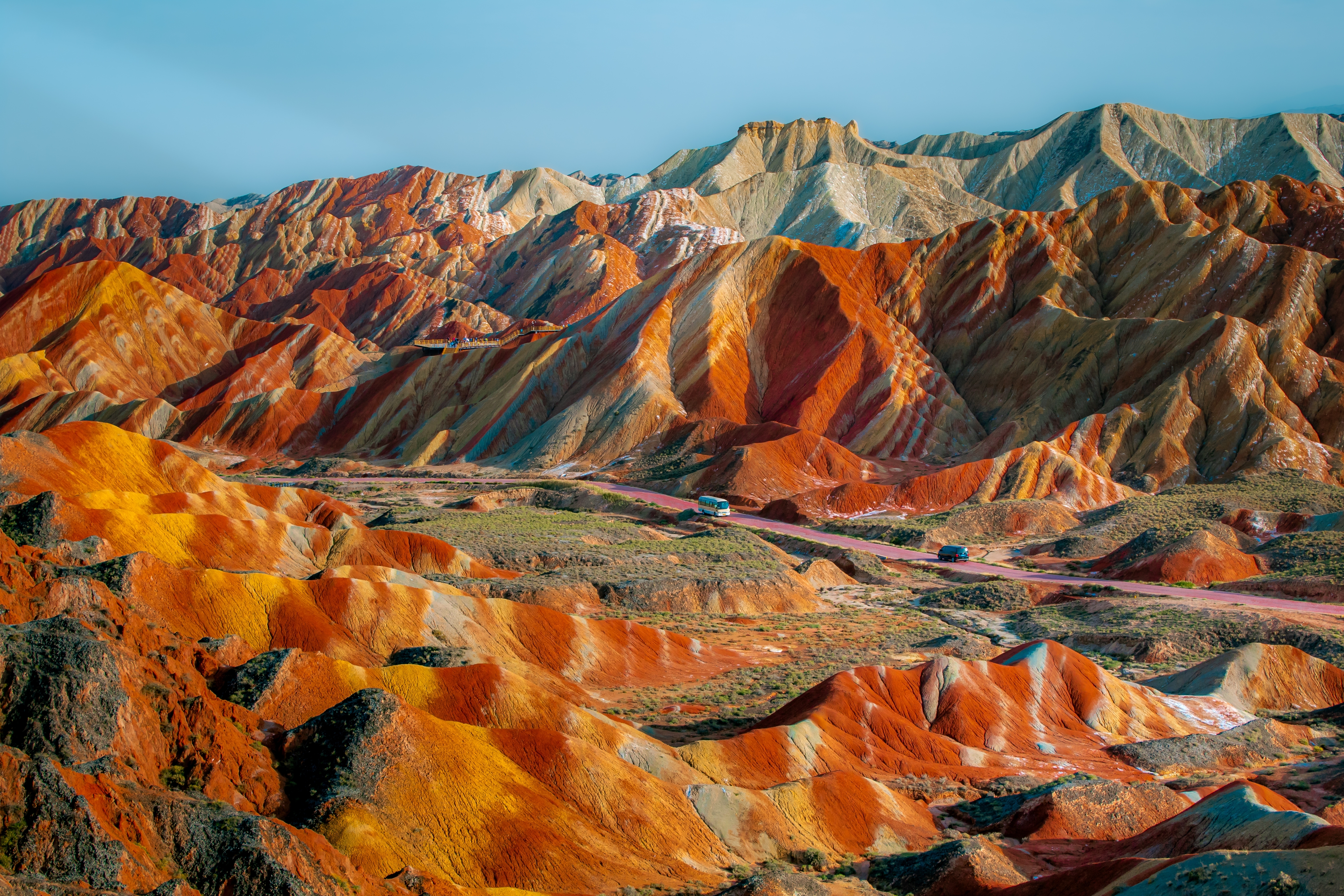 อุทยานธรณีวิทยาจางเย่ตันเสีย Danxia Landform ประเทศจีน ชั้นหินสีรุ้ง
