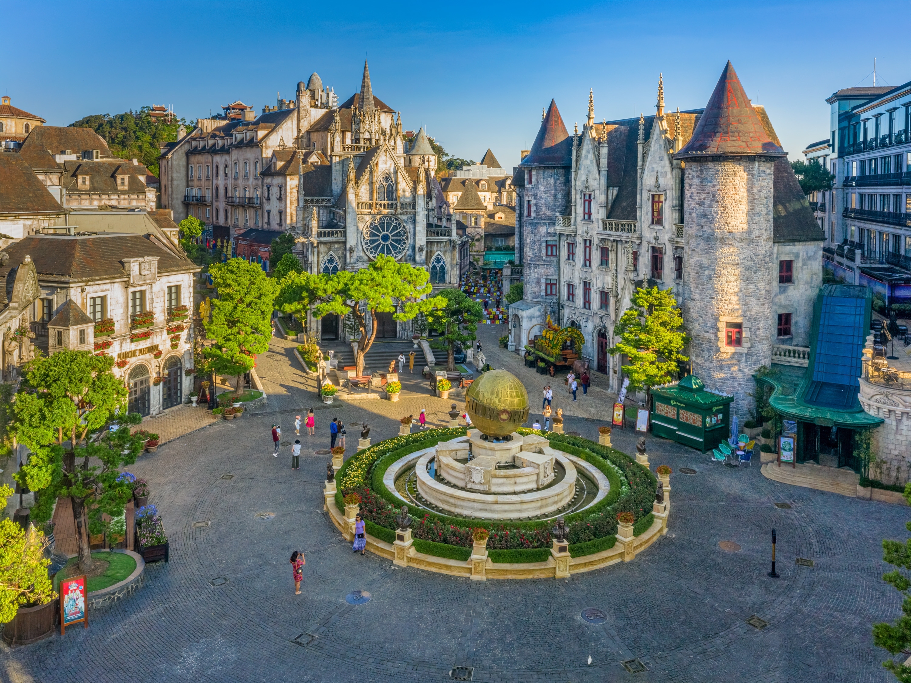 หมู่บ้านสไตล์ยุโรป Ba Na Hills ดานัง อาคารสไตล์ฝรั่งเศส