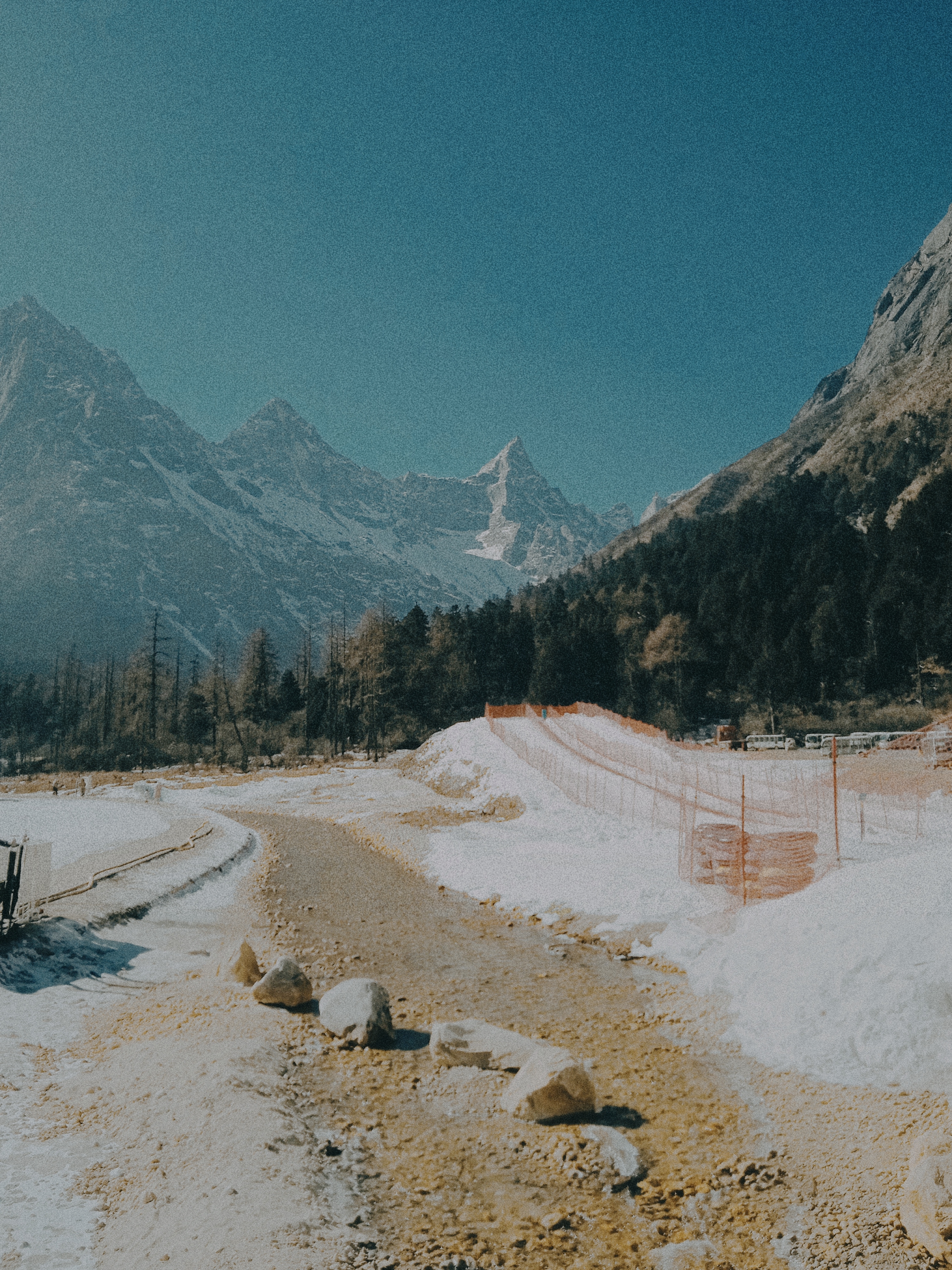 ภูเขาหิมะ Xiling Snow Mountain ในฤดูหนาว ใกล้เฉิงตู เสฉวน วิวหิมะสวยอลัง