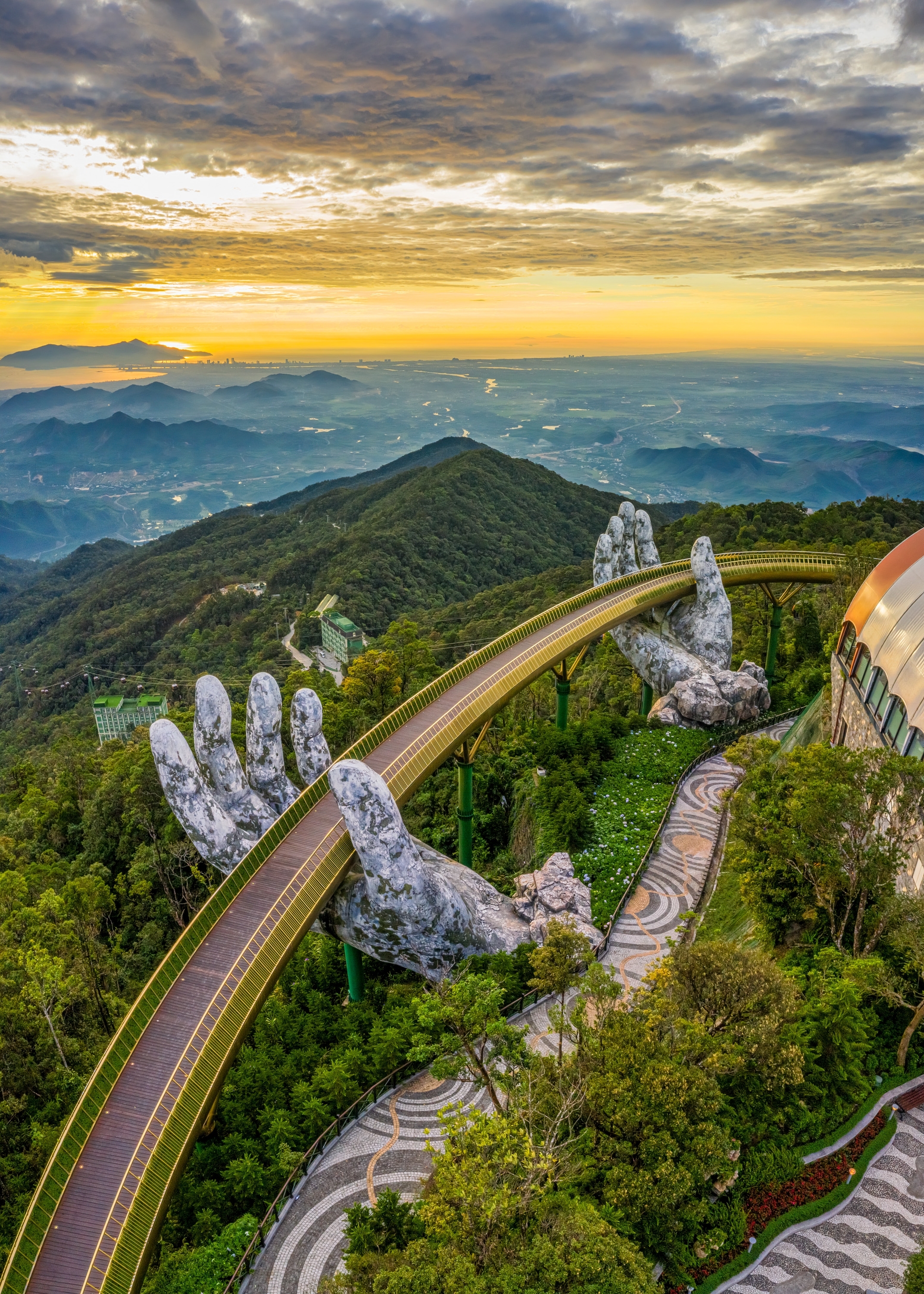 สะพานมือยักษ์ Golden Bridge Ba Na Hills ดานัง เวียดนาม