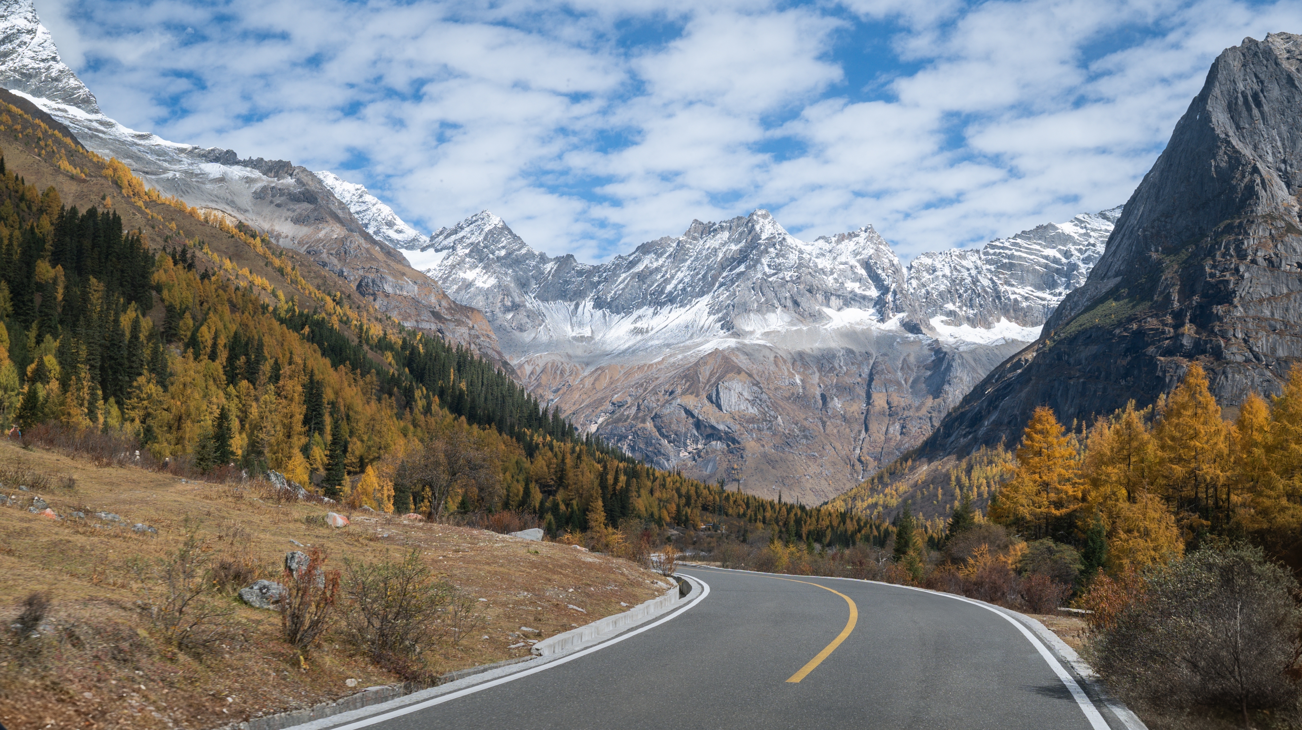 ภูเขาสี่ดรุณี Mount Siguniang ภูเขาหิมะสวยใกล้ Chengdu ประเทศจีน