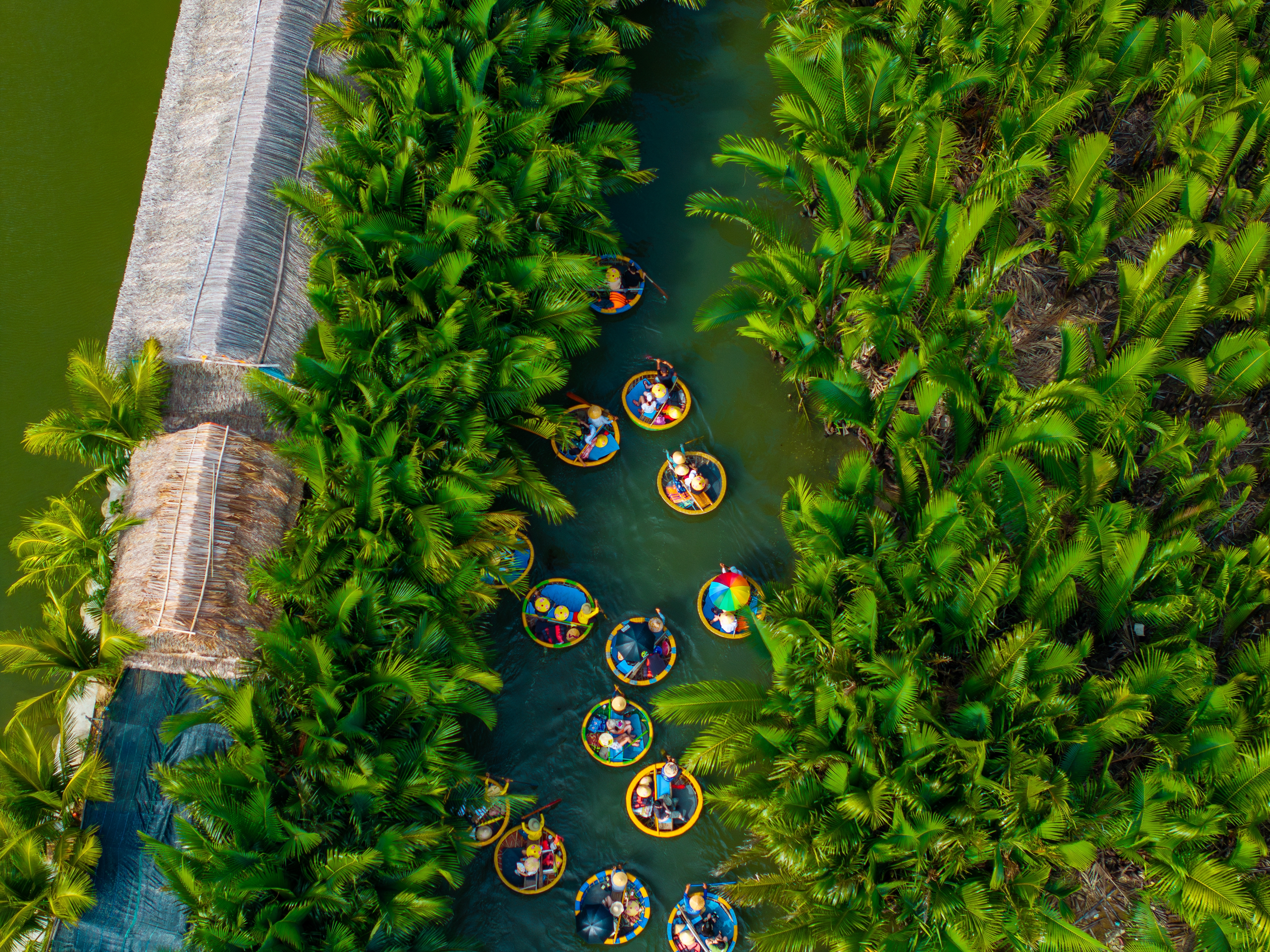 เที่ยวเวียดนาม นั่งเรือกระด้ง ฮอยอัน กิจกรรมยอดฮิตของนักท่องเที่ยว