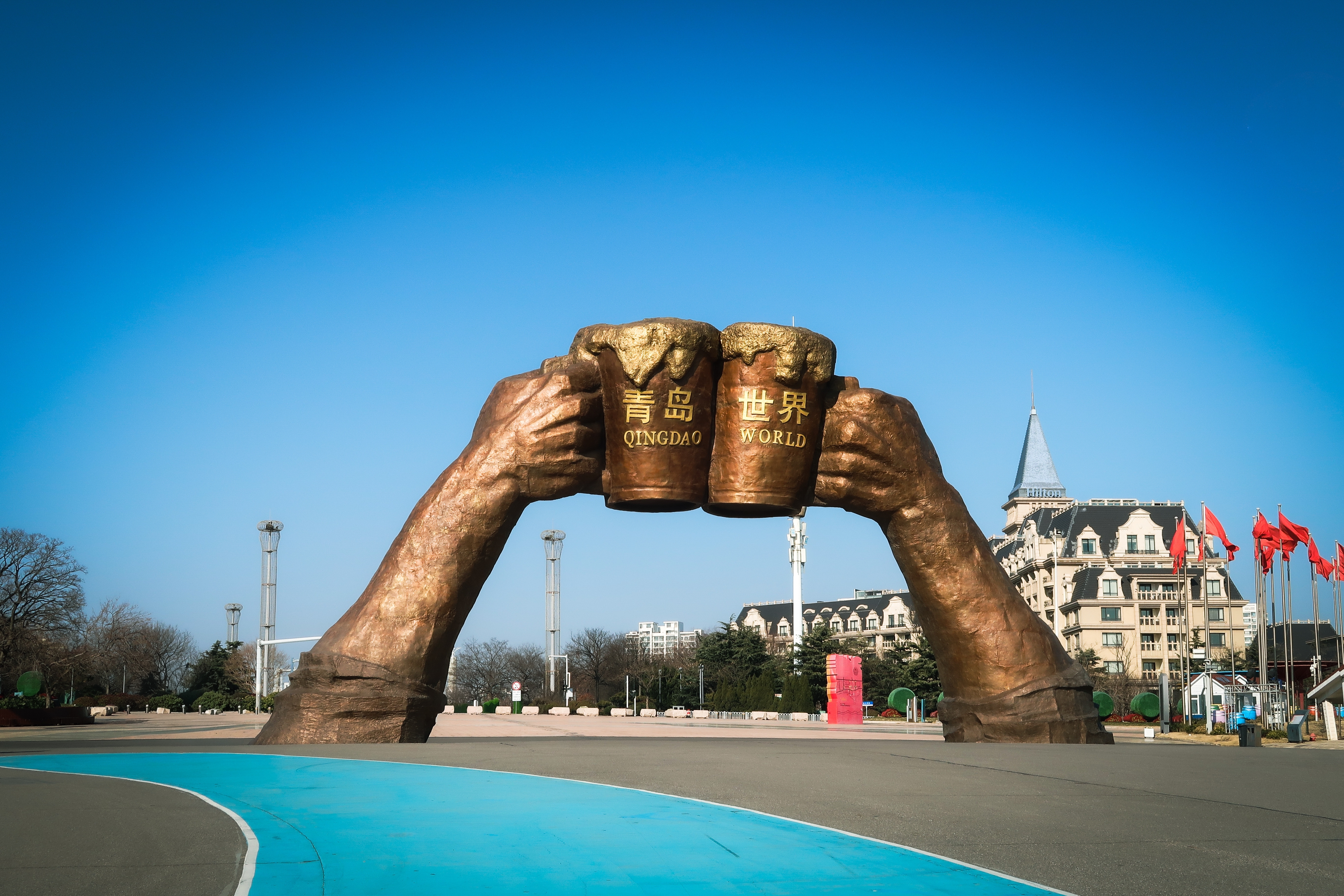 โบสถ์ St Michael Cathedral Qingdao สถาปัตยกรรมยุโรปแลนด์มาร์กเมืองชิงเต่า